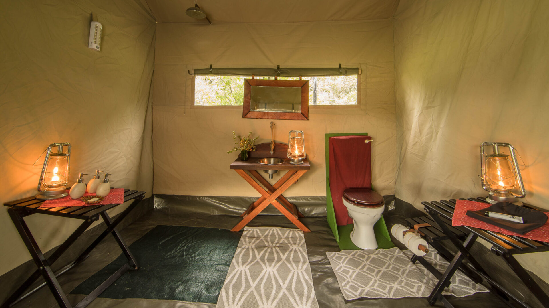 Family Tent Flush Loo